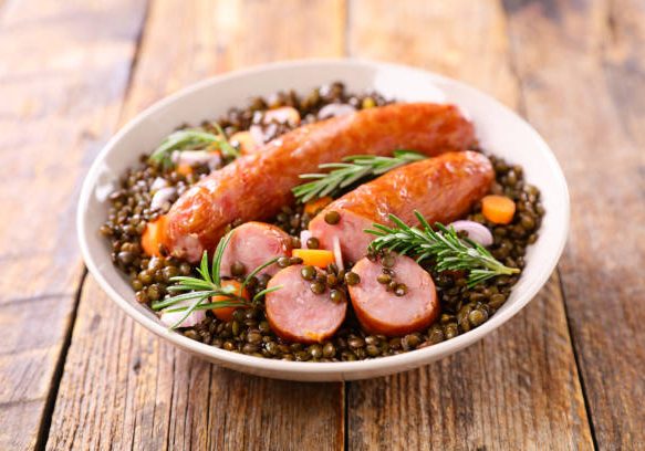 sausage with carrot and lentils
